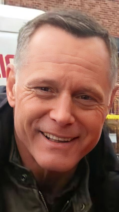 Jason Beghe Latest Picture, Duck Pen, Hank Voight, Jason Beghe, Angelina Jolie Photos, Delivery Pictures, Star Boy, Handsome Guys, New Photo Download