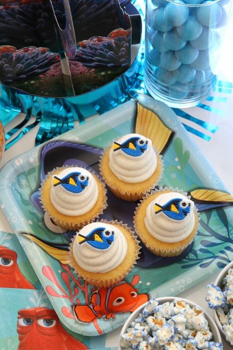 Finding Dory Party Ideas | CatchMyParty.com Dory Cupcakes, Dory Party Ideas, Finding Dory Party Ideas, Finding Dory Cupcakes, Cutest Cupcakes, Water Birthday Parties, Finding Dory Birthday Party, Dory Birthday Party, Finding Dory Party