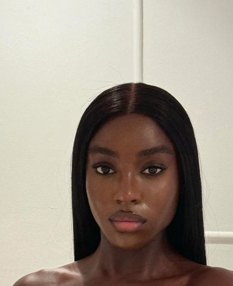 Minimal Makeup, Dark Skin Beauty, Dark Skin Makeup, Dark Skin Women, Hair Care Products, Love Fashion, Makeup Skincare, Girls Makeup, Cute Makeup