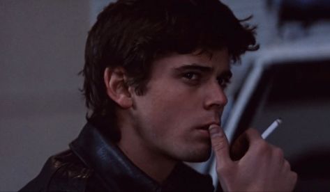 Jim Halsey, The Hitcher 1986, The Outsiders Ponyboy, C Thomas Howell, Ralph Macchio The Outsiders, Young Movie, The Hitcher, Thomas Howell, The Outsiders Cast