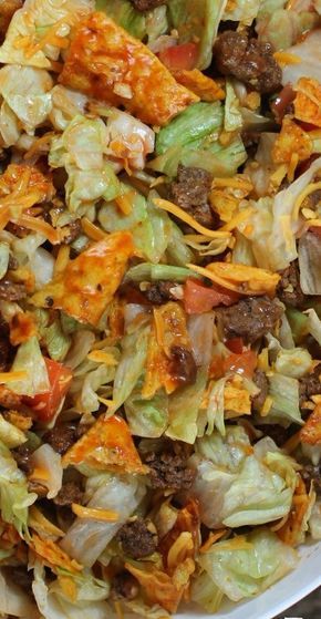 Doritos Taco Salad, Frito Taco Salad, Taco Salad Recipe Healthy, Easy Taco Salad Recipe, Taco Salad Doritos, Doritos Taco, Emily Bites, Healthy Tacos Salad, Chicken Taco Salad