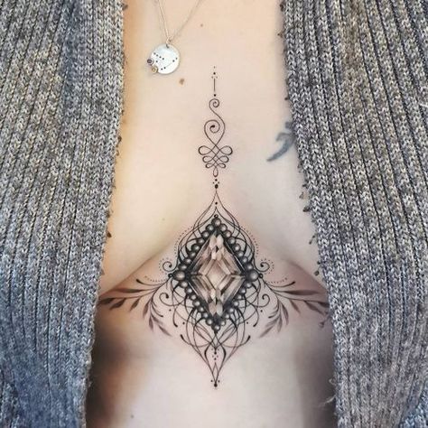 Sternum Jewel Tattoo, Gemstone Tattoo Design, Tattoos Sternum, Unalome Tattoos, Gem Tattoo, Jewel Tattoo, Boho Tattoos, Unalome Tattoo, Underboob Tattoo