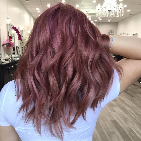 Mushroom Red Hair Color, Rose Gold Hair With Highlights, Natural Hair Colors For Pale Skin, Low Maintenance Hair Color Winter, Fall Pink Hair Color, Hair Color Ideas For Summer 2023, Rose Gold Hair Dark Roots, Dark Rose Gold Hair Brown, Ombre Pixie Hair