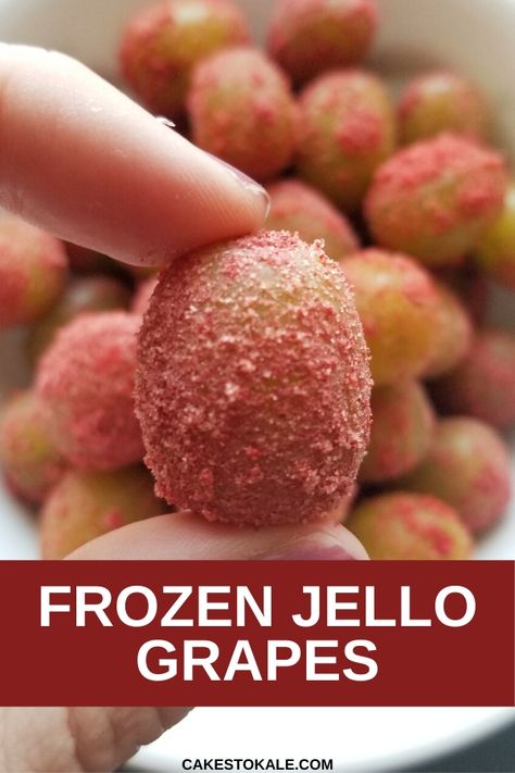 This frozen jello grape recipe is so fun to make and super easy.  Try making these candied jello grapes with your kids, they have no added sugar! #candiedgrapes #jellograpes #frozengrapes Frozen Grapes Recipe, Jello Grapes, Frozen Jello, Grape Recipe, Sugar Free Jello, Frozen Grapes, Grape Recipes, Jello Recipes, Food Dye