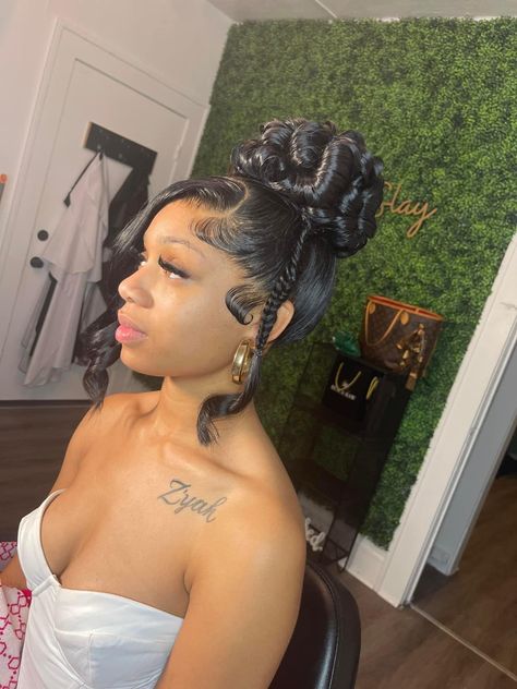 Quince Hair, Crazy Cake, Sleek Ponytail Hairstyles, Frontal Wig Hairstyles, Birthday Hairstyles, Quick Weave Hairstyles, Quince Ideas, Pelo Afro, Protective Hairstyles Braids