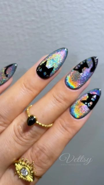 Mothman Nail Art, Halloween Nails Cat Eye, Cat Eye Nails Halloween, Christmas Cat Nails, Halloween Cat Eye Nails, Cat Eye Halloween Nails, Cat Halloween Nails, Rainbow Cat Eye Nails, Halloween Cat Nails