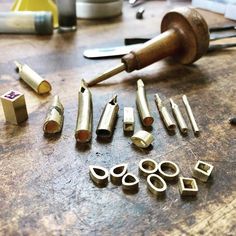 Tube Setting, Stone Settings Jewelry, Pmc Jewelry, Silversmithing Jewelry, Metal Jewelry Making, Art Jewelry Design, Contemporary Jewelry Design, Jewelry Design Drawing, Metalsmithing Jewelry