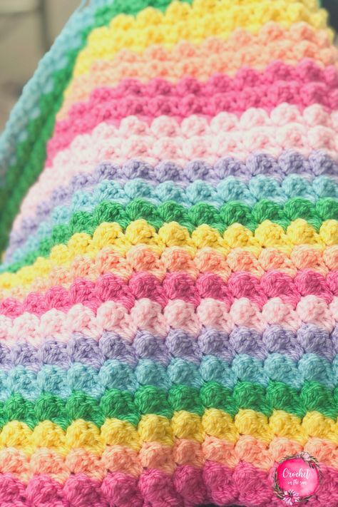 Crochet Blanket Chart, Rainbow Crochet Blanket Pattern, Crochet Blanket Ideas, Crochet Blanket Rainbow, Crochet Blanket Stitch Pattern, Baby Afghan Crochet Patterns, Crochet Knit Blanket, Crochet Baby Blanket Free Pattern, Crochet Blanket Pattern Easy