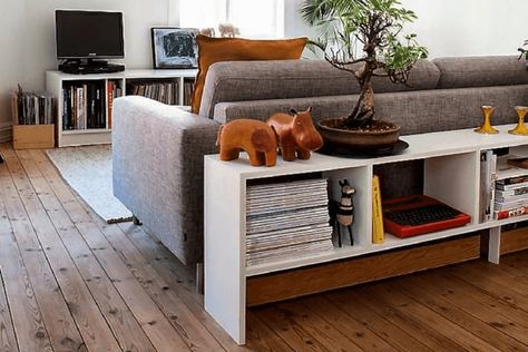 I really like this idea for a room divider bookcase behind the sofa. Can anyone suggest a bookshelf that will go behind the IKEA KIVIK sofa? Bookcase Behind Sofa, Bookcase Divider, Divided Living Room, Room Divider Diy, Sofa Shelf, Divider Bookcase, Kivik Sofa, Meja Sofa, Room Divider Bookcase