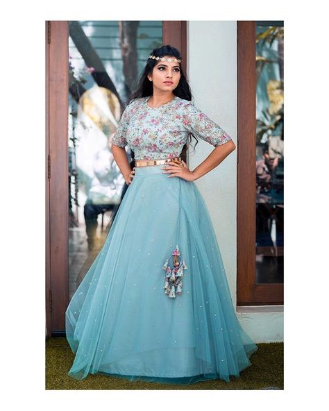 Crew Neck zardozi embellished Crop top with vibrant floral bridal lehenga. Tie dyed sheer net dupatta adds extra bit of the elegance!… Blue Colour Lehenga, Floral Bridal Lehenga, Embellished Crop Top, Perfect Bridesmaid Dress, Net Lehenga, Saree Designs Party Wear, Kurti Designs Party Wear, Saree Look, Floral Bridal