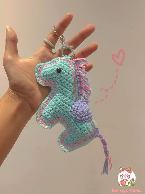 Diy Unicorn Keychain, Horse Keychain Crochet, Crochet Unicorn Keychain, Horse Crochet, Crochet Pony, Horse Keychain, Keychain Crochet, Horse Pendant, Pola Amigurumi