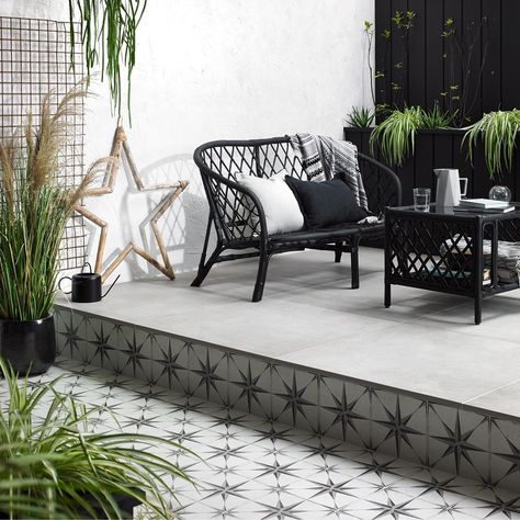 Trax Grey Mist 1.8 Slab Tiles Varanda Ideas, Garden Tiles, White Wall Tiles, Victorian Tiles, Patio Tiles, Wood Effect Tiles, Patterned Floor Tiles, Paving Slabs, Tiles Price