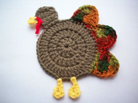 Gobble Coaster - part of a fantastic roundup of free crochet Thanksgiving patterns on mooglyblog.com Thanksgiving Crochet Patterns, Crochet Turkey, Thanksgiving Crochet, Funny Crochet, Funny Ideas, Turkey Pattern, Crochet Coaster Pattern, Crochet Fall, Holiday Crochet