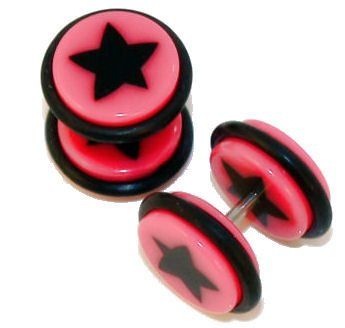 Pair of Acrylic Pink with Black Star Cheater Plugs 00 Gauges Gauge Jewelry, Pretty Plugs, Gauged Ears, Faux Gauges, Silly Clothes, 00 Gauges, Acrylic Pink, Piercing Inspo, Fake Gauges