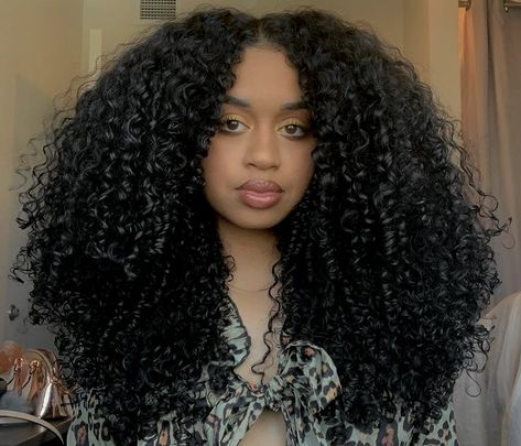 Long 3c Curls, Big Curly Hair Black Women, Long Curly Afro, Hair Styles For Curly, Curly Hair Sew In, Styles For Curly Hair, Short Locs Hairstyles, Big Curly Hair, Beautiful Natural Hair