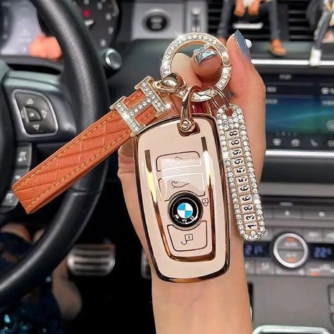 BMW Keys Sheathing https://ajm-network.store/products/bmw-keys-sheathing AJM Networks #Bestseller Bmw Key Case, Bmw Key, Sound Check, Key Safe, Chain Fashion, Key Covers, Bmw Cars, Key Case, Car Keys