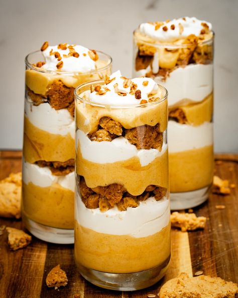 Ina Garten Pumpkin Pie, Pumpkin Mousse Parfait, Mousse Parfait, Pumpkin Parfait, Pumpkin Trifle, Pumpkin Granola, Parfait Recipe, Granola Parfait, Pumpkin Mousse