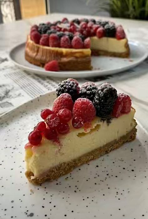 Cheesecake Pictures, Aesthetic Instagram Stories, Food C, Pretty Dessert, Delicious Snacks Recipes, Master Chef, No Bake Treats, Food Obsession, Interesting Food Recipes