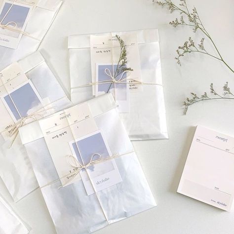 Packaging Ideas Business, Small Business Packaging Ideas, Baby Blue Aesthetic, Light Blue Aesthetic, Handmade Packaging, Blue Aesthetic Pastel, 카드 디자인, Small Business Packaging, Bleu Pastel