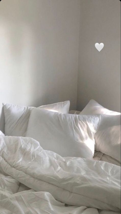 Clean Bedding, White Room Decor, Bedroom Goals, White Rooms, Room Makeover Bedroom, Room Makeover Inspiration, House Room, Room Inspiration Bedroom, Bedroom Aesthetic