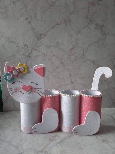 Room Decor Diy Paper, Wall Hanging Ideas, Toilet Paper Crafts, Hanging Ideas, Paper Flower Wall Decor, Paper Wall Hanging, Hand Crafts For Kids, Toilet Paper Roll Crafts, Paper Roll Crafts