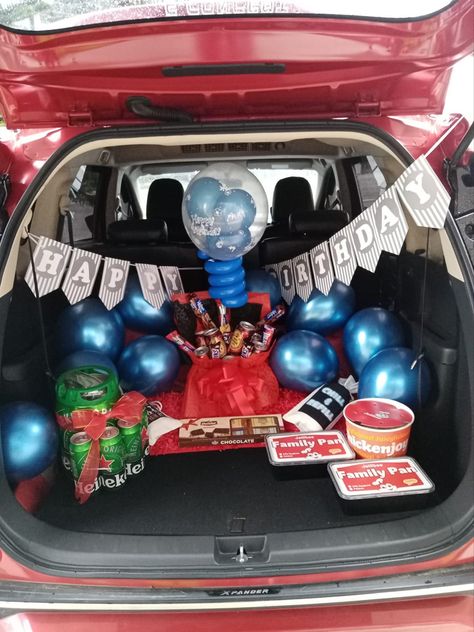 Car Deco, Car Boot, Car Trunk, In Car, Diy Birthday Gifts, Birthday Surprise, Diy Birthday, Arcade Games, Birthday Decorations