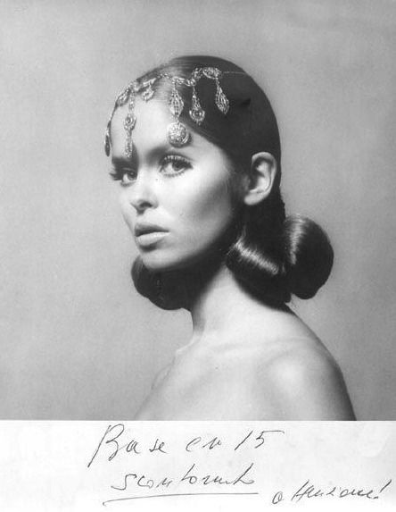 Sonnet 116, Barbara Bach, Editorial Hair, Hair Model, Material Girl, Model Hair, Divine Feminine, Mode Inspiration, Old Hollywood