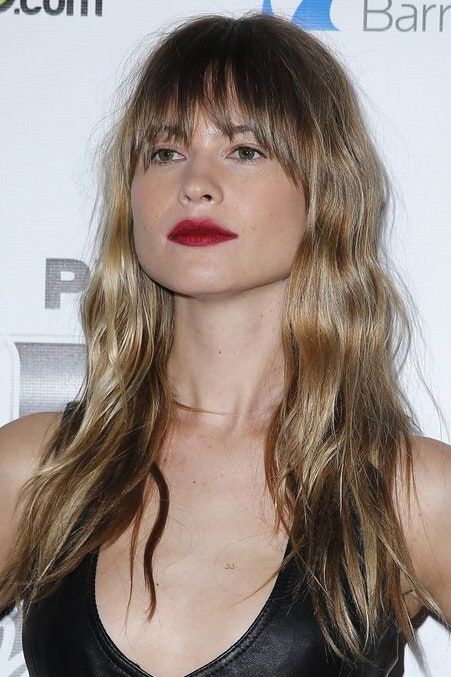 Face Framing Highlights Bangs, Tapered Bangs, Hair Goal, Layered Hair With Bangs, Marianne Faithfull, Behati Prinsloo, Fringe Hairstyles, Long Hair With Bangs, Long Layered Hair