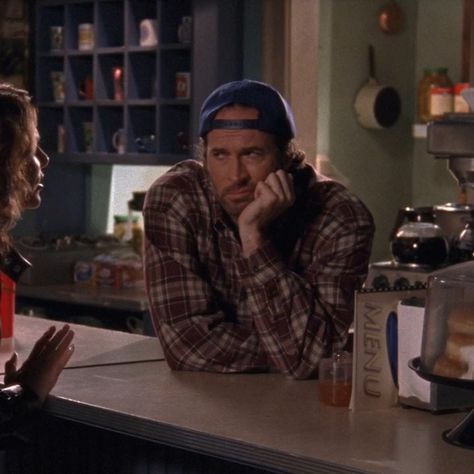 #lukedanes #gilmoregirls SE4 EP6 Lorelai Gilmore And Luke Danes, Season 1 Luke Danes, Luke Danes Icon, Luke Danes Aesthetic, Luke Aesthetic, Luke Gilmore, Aesthetic Rory Gilmore, Rory Gilmore Reading, Gilmore Girls Aesthetic