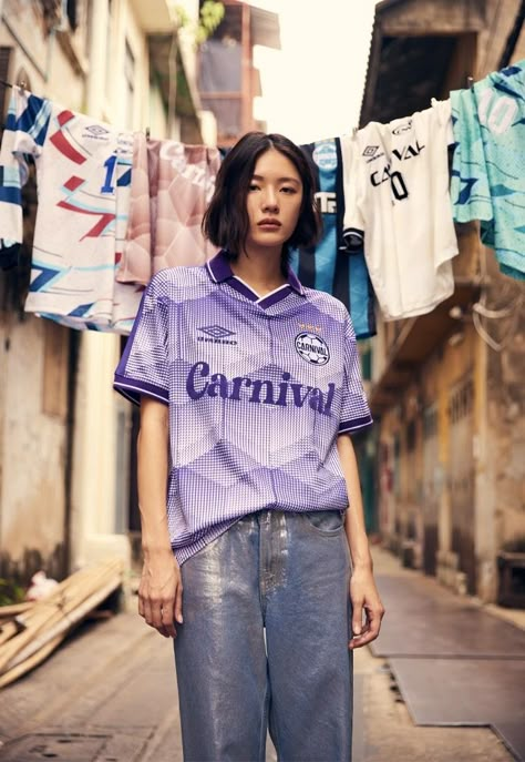 Umbro Join Forces With Carnival For AW23 Capsule Collection - SoccerBible Thai Street Fashion, Football Silhouette, Street Football, Football Jersey Outfit, Retro Football Shirts, Classic Football Shirts, Football Fashion, Jersey Outfit, Looks Street Style