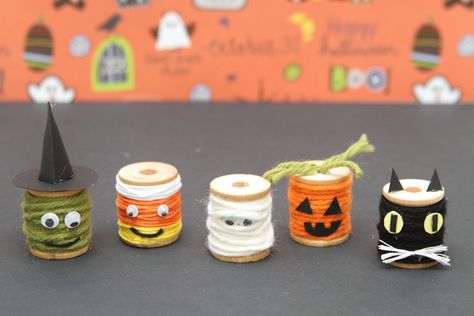 Halloween Spool Crafts, Sewing Bobbins Crafts, Halloween Spools, Spool Art, Mummy Pumpkin, Wooden Spool Crafts, Spool Crafts, Craft Home Decor, Halloween Sewing