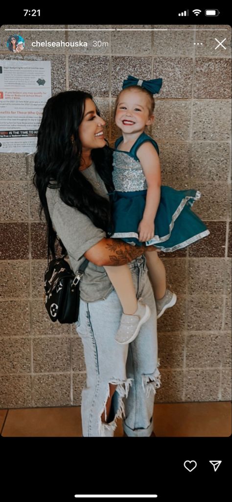 Chealse Deboer Style, Chelsea Houska Makeup, Chelsea Houska Style, Chelsea Houska Outfits, Chelsea Deboer Style, Chelsea Houska, Teen Mom Og, Chelsea Deboer, Teen Mom