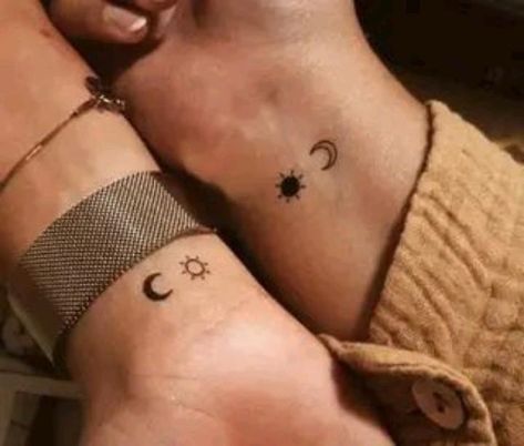 Hanna Tattoo, Pair Tattoos, Partner Tattoos, Tattoos Set, Maching Tattoos, Twin Tattoos, Matching Friend Tattoos, Cute Matching Tattoos, Small Matching Tattoos