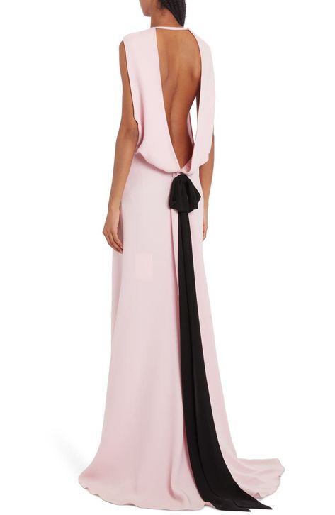 Dress With Big Bow On Back, Pink Blush Dress, Bow Gown, Planet Fashion, Valentino Gowns, Silk Evening Gown, Pleated Gown, Pink Silk Dress, Pink Gown