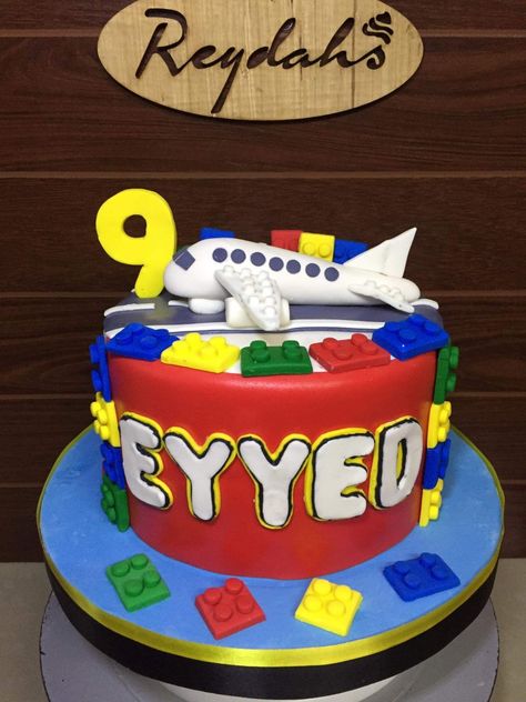 Airplane lego theme cake Airport Birthday Cake, Airport Cake, Airplane Cakes For Boys, Airplane Cake For Men, Lego City Birthday Cake, Airplane Cakes, Lego Airplane, Lego Airport, Ningajo Cake Lego