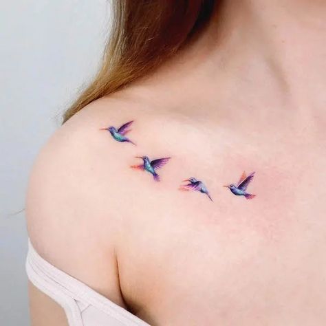 Geometric Hummingbird Tattoo, Colorful Hummingbird Tattoo, Collarbone Tattoos, Hummingbird Tattoos, Small Hummingbird Tattoo, Small Wave Tattoo, Bird Tattoos For Women, Vogel Tattoo, Tato Minimal