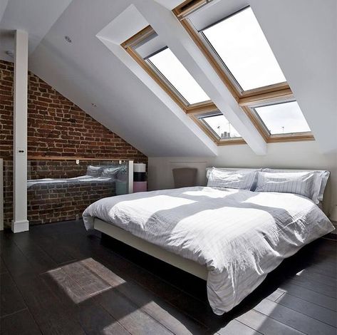 Attic Rooms Low Ceiling, Low Ceiling Bedroom, Design Ložnic, Attic Bedroom Designs, Loft Bedroom, Attic Bedrooms, Attic Renovation, Attic Remodel, Loft Room