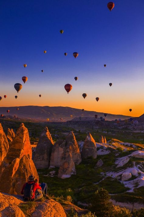 Beautiful Culture, Cappadocia Turkey, Air Balloon Rides, Beautiful Pics, Hot Air Balloons, Scenic Beauty, Beautiful Photos Of Nature, Air Balloons, Alam Yang Indah