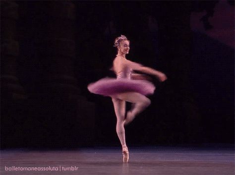 They don’t make you feel like a graceful ballerina. | 21 Reasons To Say Goodbye To Your Tights Ballerina Spin, Ballerina Gif, Ballet Tumblr, Lilac Fairy, Ballet Gif, The Royal Ballet, Prima Ballerina, Gif Images, Dancing Gif