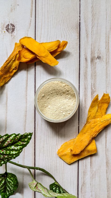 This mango face mask is made with kaolin clay, maca powder, and mango powder. It is enough for 5 masks. Just add water! #facemask #kaolinclay #macapowder #mango #powderfacemask #giftforher #skincare Mango Face Mask, Maca Powder Benefits, Powder Face Mask, Face Mask Powder, Mango Powder, Exfoliating Face Mask, Mask Powder, Powder Face, Maca Powder