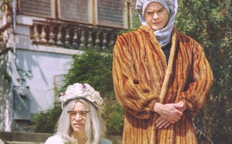 Bill Hader and Fred Armisen channel Grey Gardens in IFC's Documentary Now! | EW.com Grey Gardens Documentary, Amy Winehouse Documentary, Edie Bouvier Beale, Documentary Poster, Documentary Now, Documentary Filmmaking, Fred Armisen, Criterion Collection, Bill Hader