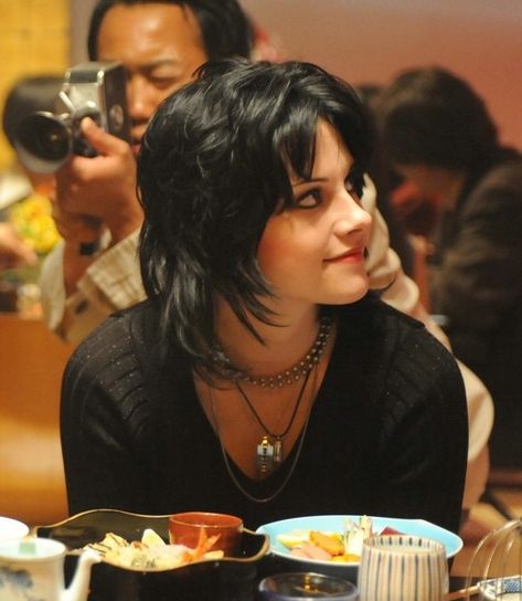 Kristen Stewart Joan Jett, Joan Jett The Runaways, The Runaways 2010, The Runaways, Joan Jett, Kristen Stewart, Log In, Internet, Energy