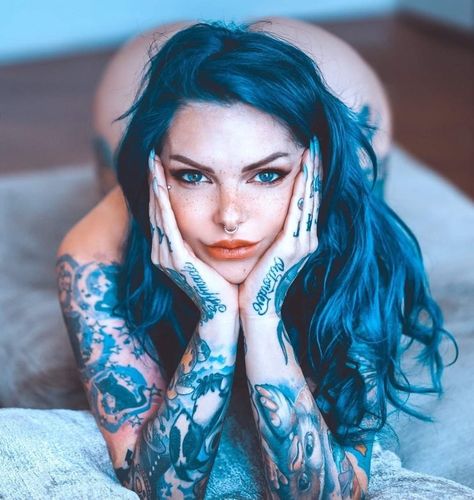 Female Warrior Tattoo, Female Tattoo Models, White Tattoos, Black White Tattoos, Tattoo Inspiration Men, Tattoed Women, Tattoo Model, Gothic Girls, Tattoo Models