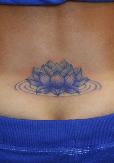 Don't like the colour but the design is pretty and simple Blue Lotus Tattoo, Lotusblume Tattoo, Water Lily Tattoos, Lotus Drawing, Beautiful Lotus Flower, Lotus Flower Tattoo Design, Tatuagem Masculina Pequena, Water Tattoo, Blue Lotus Flower