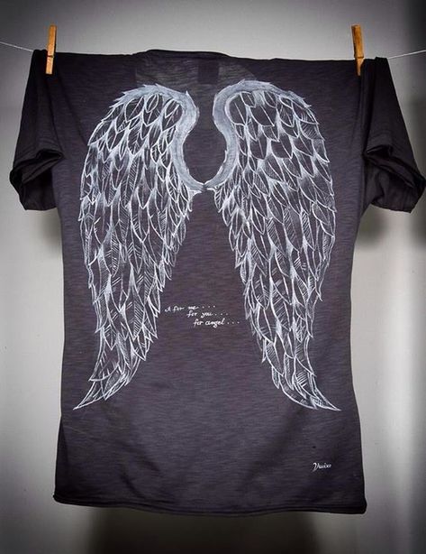 Angel wings Handpainted t-shirt by Vmixo Shirt With Wings On Back, Bleach Shirt Diy, Diy Wings, Diy Shirt, T Shirt Diy, Angel Wings, Custom Tshirts, Tshirt Print, Angel