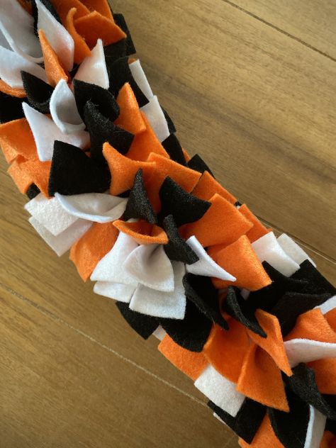 Felt Halloween Garland, Decoration Ideas For Halloween, Halloween Felt Garland, Felt Halloween Decorations, Diy Halloween Garland, Diy Fall Garland, Halloween Felt Crafts, Felt Garlands, Dekorasi Halloween