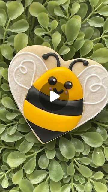 Brandi Garcia on Instagram: "Happy Flippin’ Friday! It’s the day of the week when I share a cookie cutter “flip” by decorating a cookie as something other than the cutter was intended.

This week, a heart into a bee ❤️➡️🐝 I hope your weekend is sweet as can be!

#cookies #flipthatcutter #cookiedecorating #sanantoniocookier #flippinfriday" Firefly Cookies Decorated, Bee Sugar Cookies Decorated, Bumble Bee Cookies Decorated, Bee Cookies Royal Icing, Bees Cookies, Bee Cookies Decorated, Summer Cookies Decorated, Bumble Bee Cookies, Cookie Flips