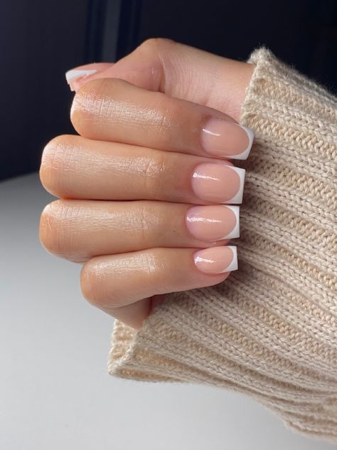 Uv Gel French Nails, Deep French Short Nails, Cream French Tips Nails, Signature Nails, Nurse Nails, College Nails, Concert Nails, Gel French Manicure, Plain Nails