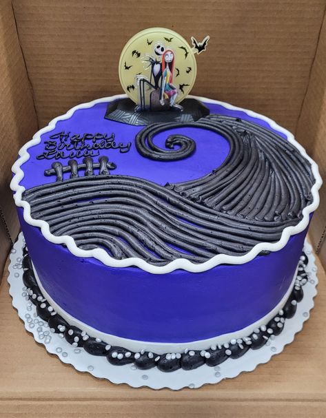 Tim Burton Birthday Cake, Night Before Christmas Cake, Tim Burton Cake, Nightmare Before Christmas Birthday Cake, Jack Skellington Cake, Christmas Birthday Cake, Nightmare Before Christmas Cake, Girly Birthday Cakes, Halloween Cake Decorating