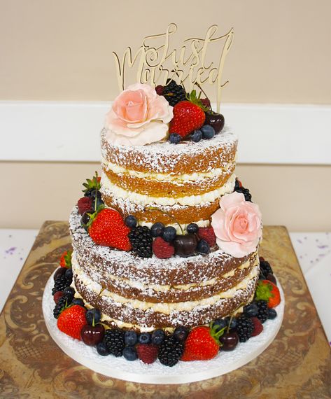 Decorated Sponge Cake, Victoria Sponge Birthday Cake, Decorated Victoria Sponge Cake, Victoria Sponge Wedding Cake, Tiered Victoria Sponge Cake, Mini Victoria Sponge Cakes, Fruit Wedding Cake, Flower Cake Decorations, Sponge Cake Filling